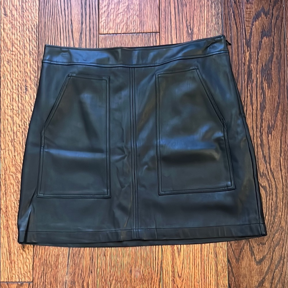 NWT Loft skirt